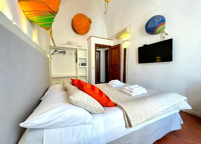 Bed & Breakfast Antichi Colori Cinisi